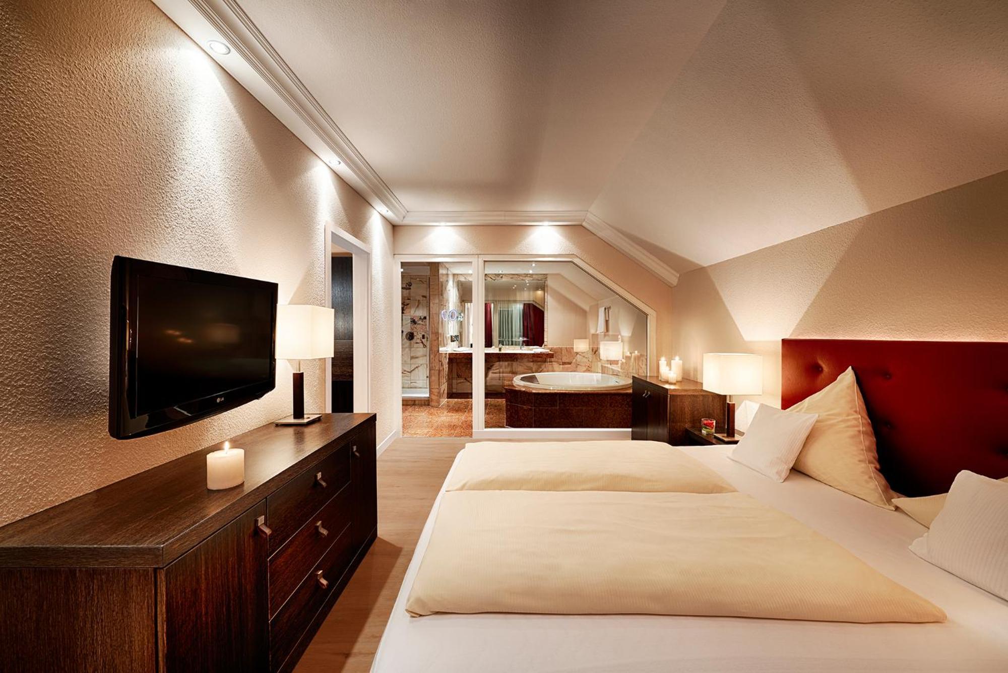 Kronelamm Im Schwarzwald Hotel 4*